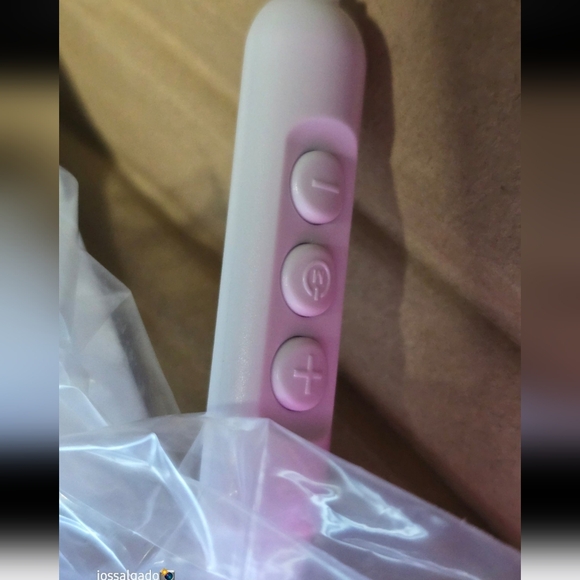 COPY - Hello Kitty Led lighted mirror 15" - Picture 7 of 11